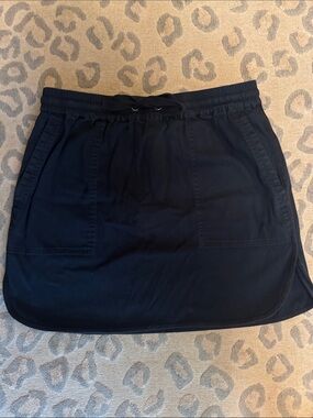 Lilla P Black Casual Pull-On Skirt